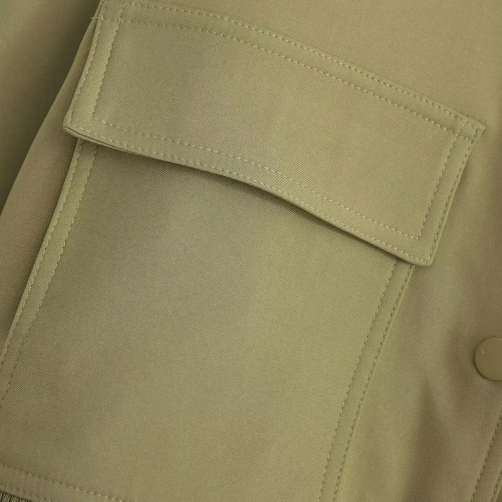 Stylische Bomberjacke mit geripptem Saum und praktischem Druckknopfverschluss