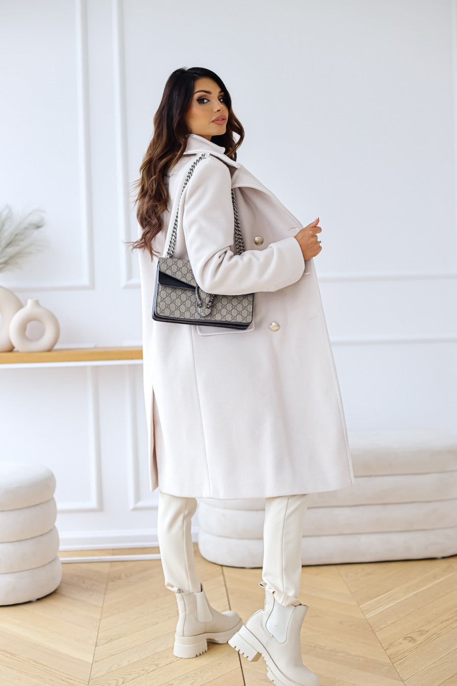 Ylona | Elegante Wolljacke mit doppelter Knopfleiste für stilvolle Winterlooks