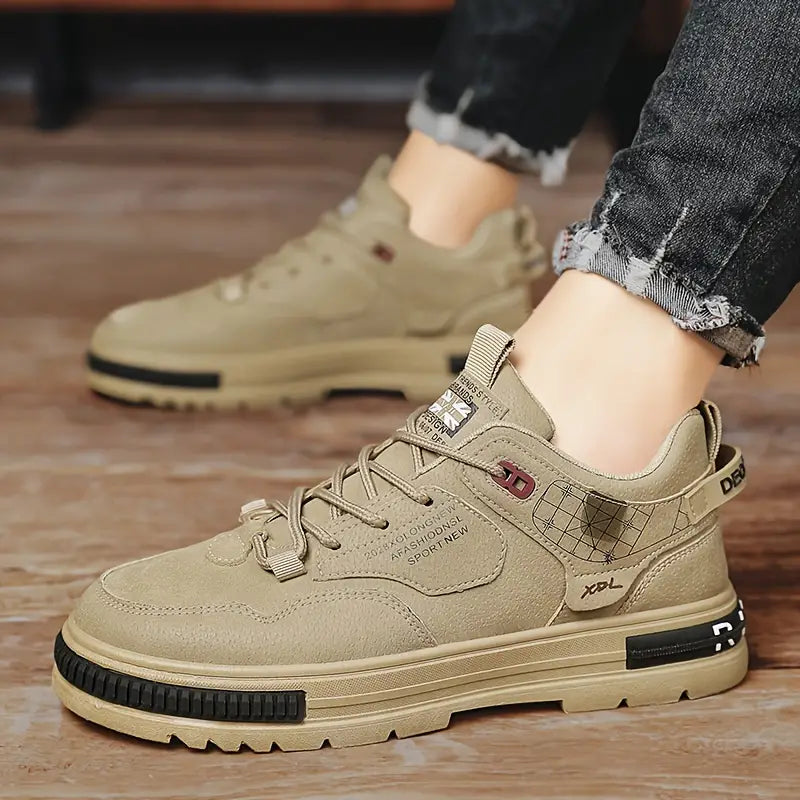 Nicholas – Retro-Vintage-Sneaker für stilbewusste Männer