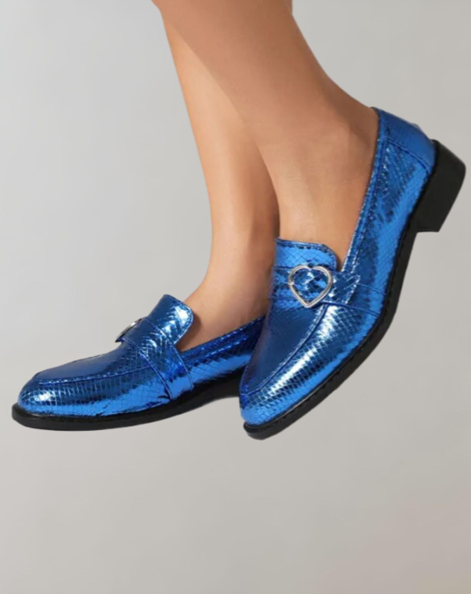 Angelie -  Glänzende Loafer für Damen mit strukturiertem Design Schuhe