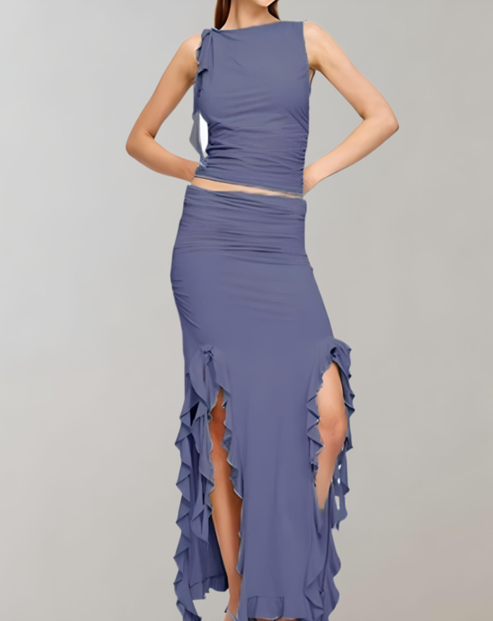 Samantha - Ärmelloses Kleid mit gerüschtem Schnittdesign an der Unterseite kleid