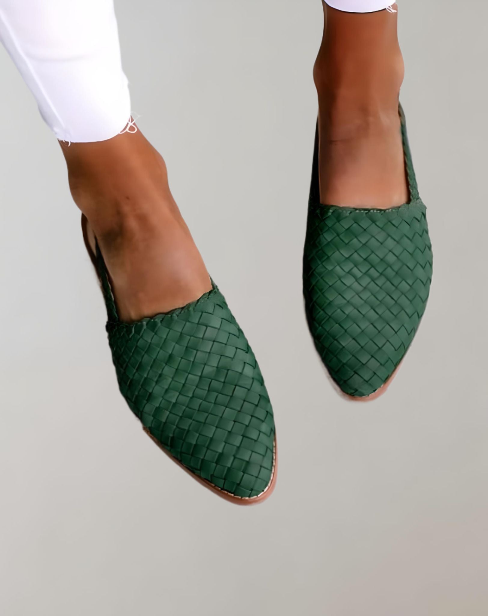 Molly - Flache Halb Loafer mit geflochtener Struktur und spitzem Knöchelriemen Schuhe