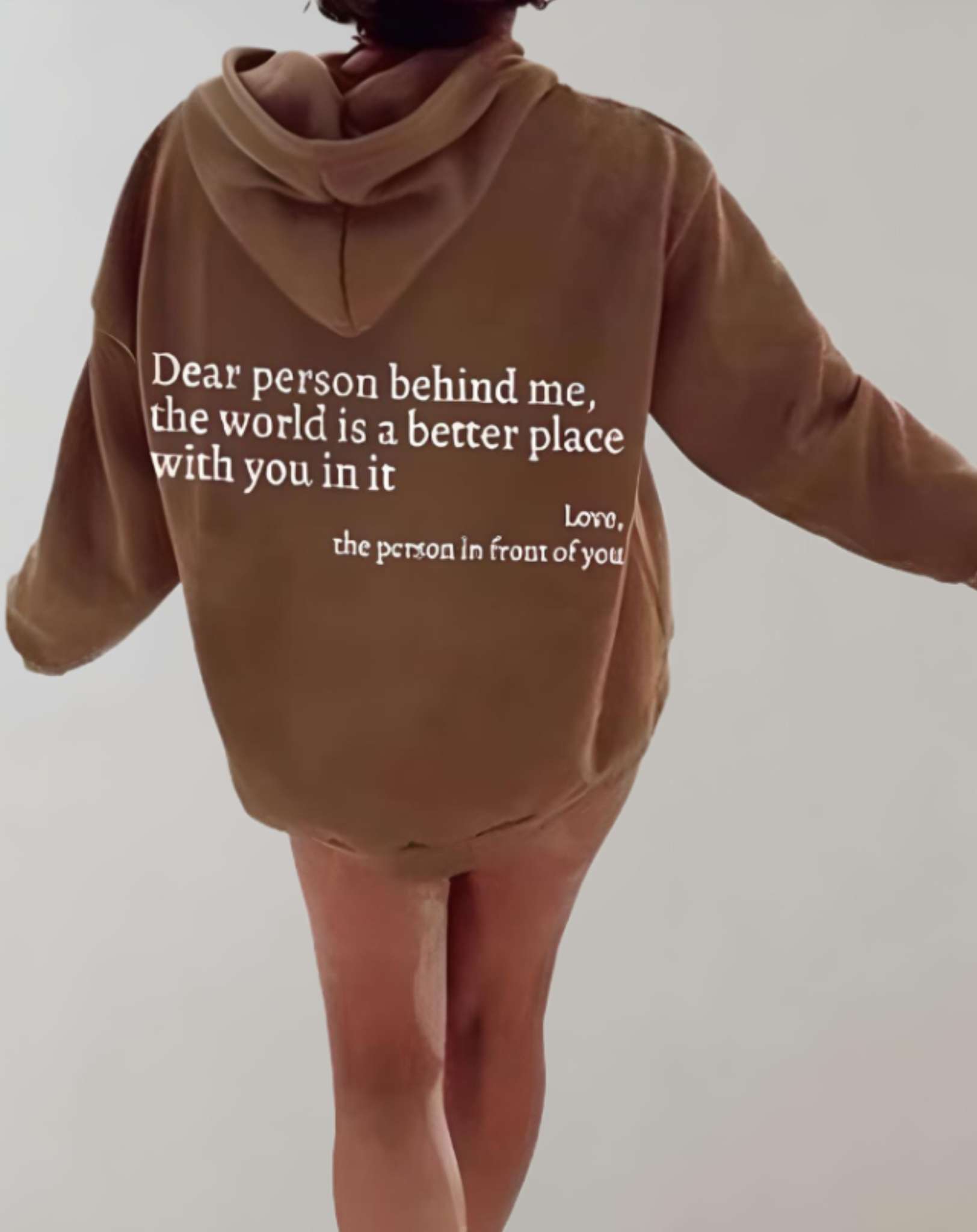 Caroline - Übergroßer Kapuzenpullover mit motivierendem Statement auf der Rückseite Sweater