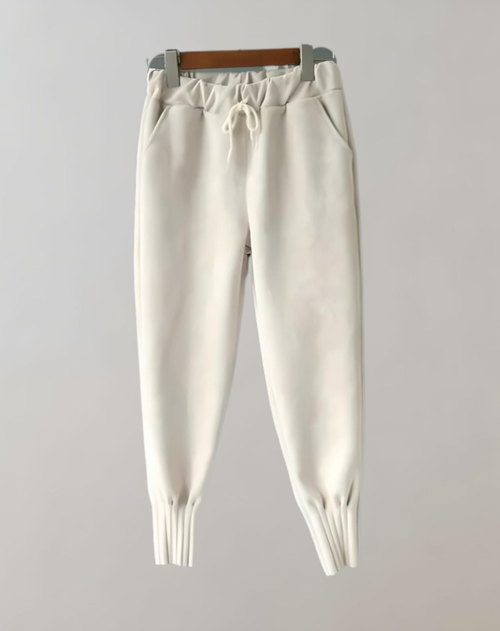 Betty -  Röhrenhose mit hohem Bund für Damen und mehreren Taschen Hose