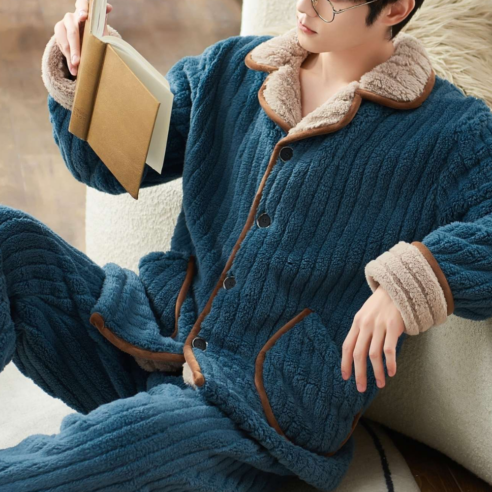 Atticus | Kuschelige Winterpyjama für Herren mit optimaler Wärme und Komfort