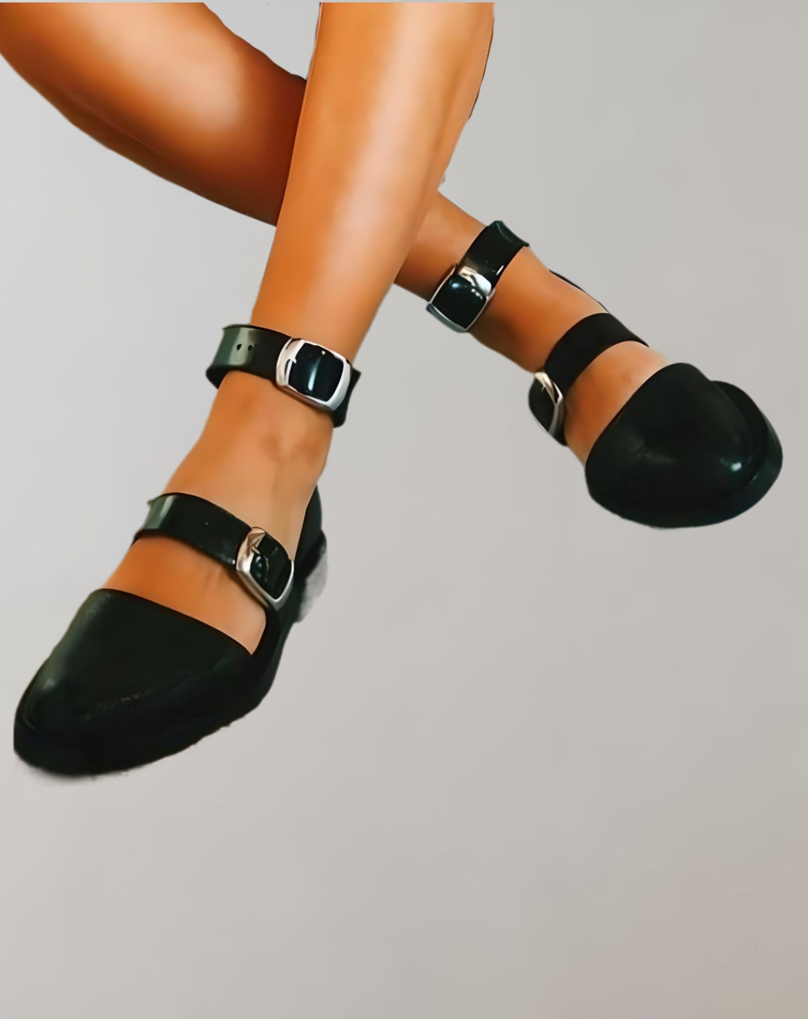 Caroline - Geschlossene Sandalen mit zufälligem Design Schuhe