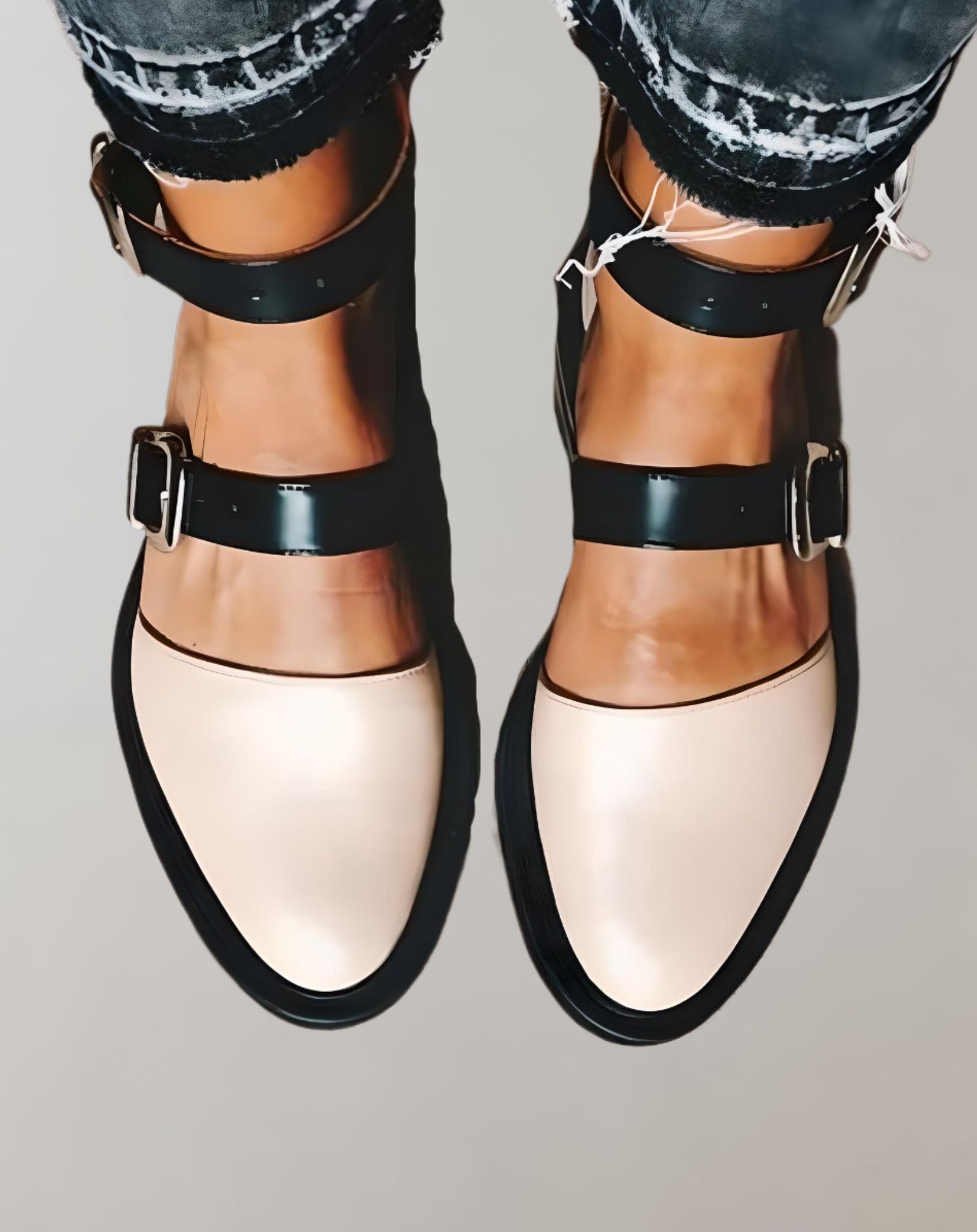 Caroline - Geschlossene Sandalen mit zufälligem Design Schuhe