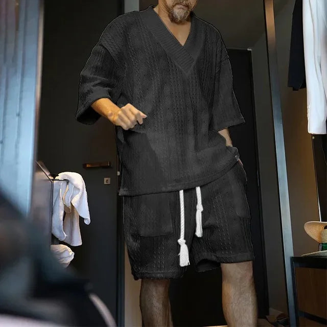 Locker sitzendes Strick-Set für men – Kurzarm-Shirt und Shorts im lässigen Design