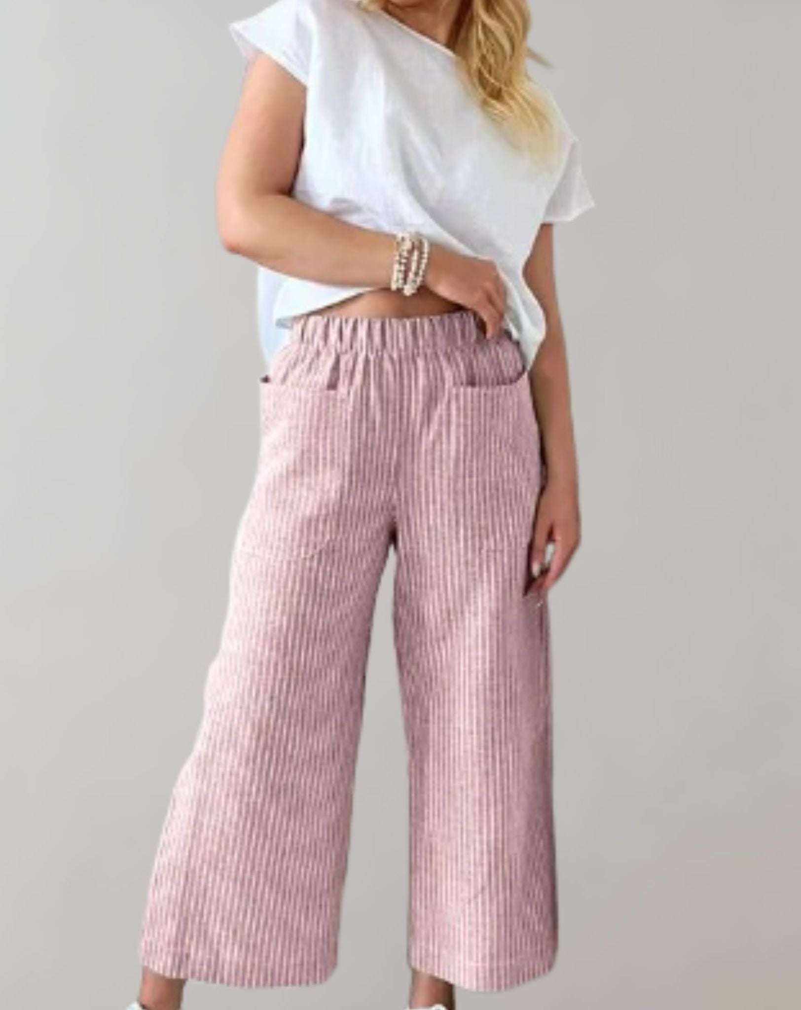 Ester - Kurze Cordhose mit Strumpfband und tiefen Taschen Hose