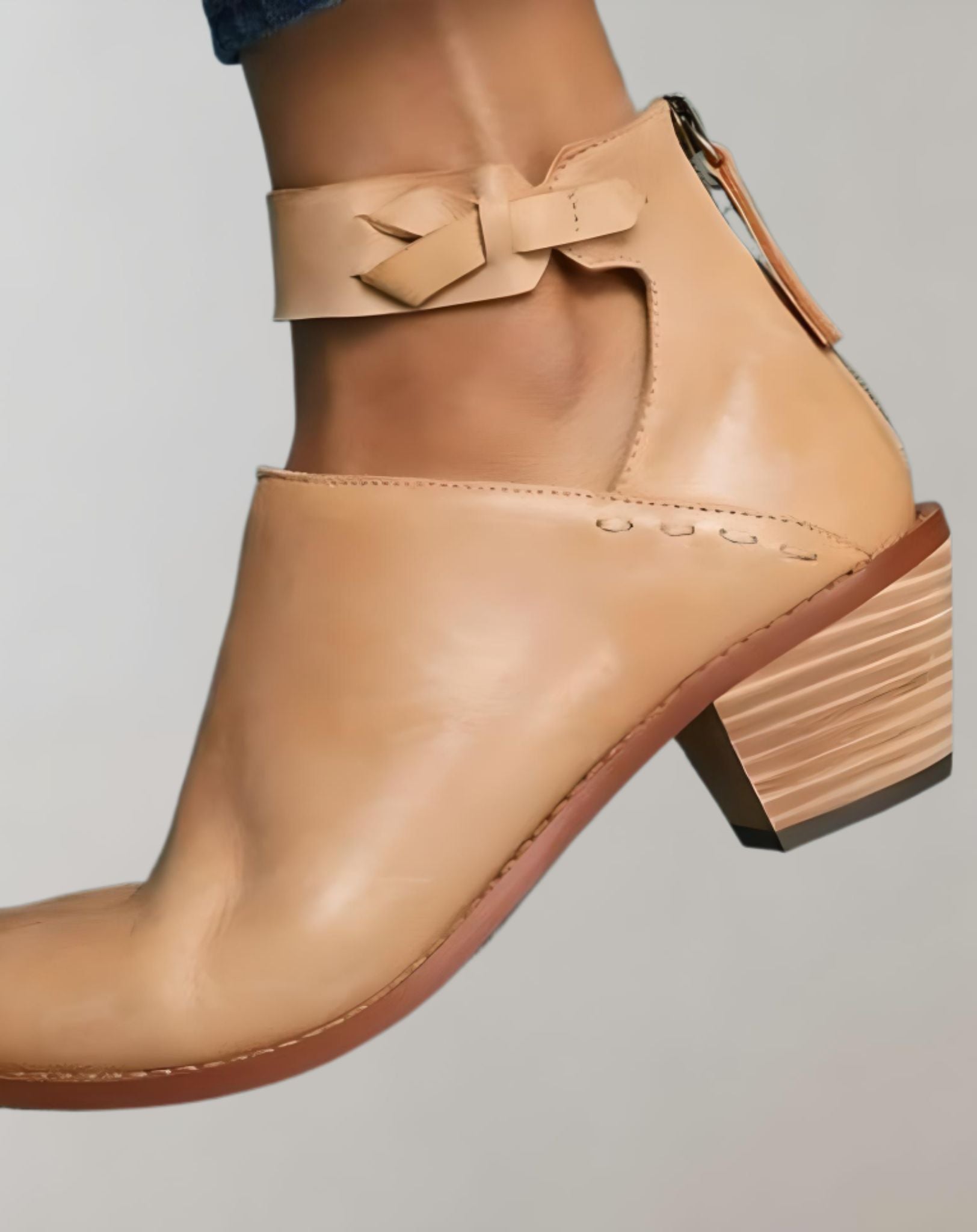 Gail - Leder mit spitzer Spitze und dicken Absätzen Schuhe