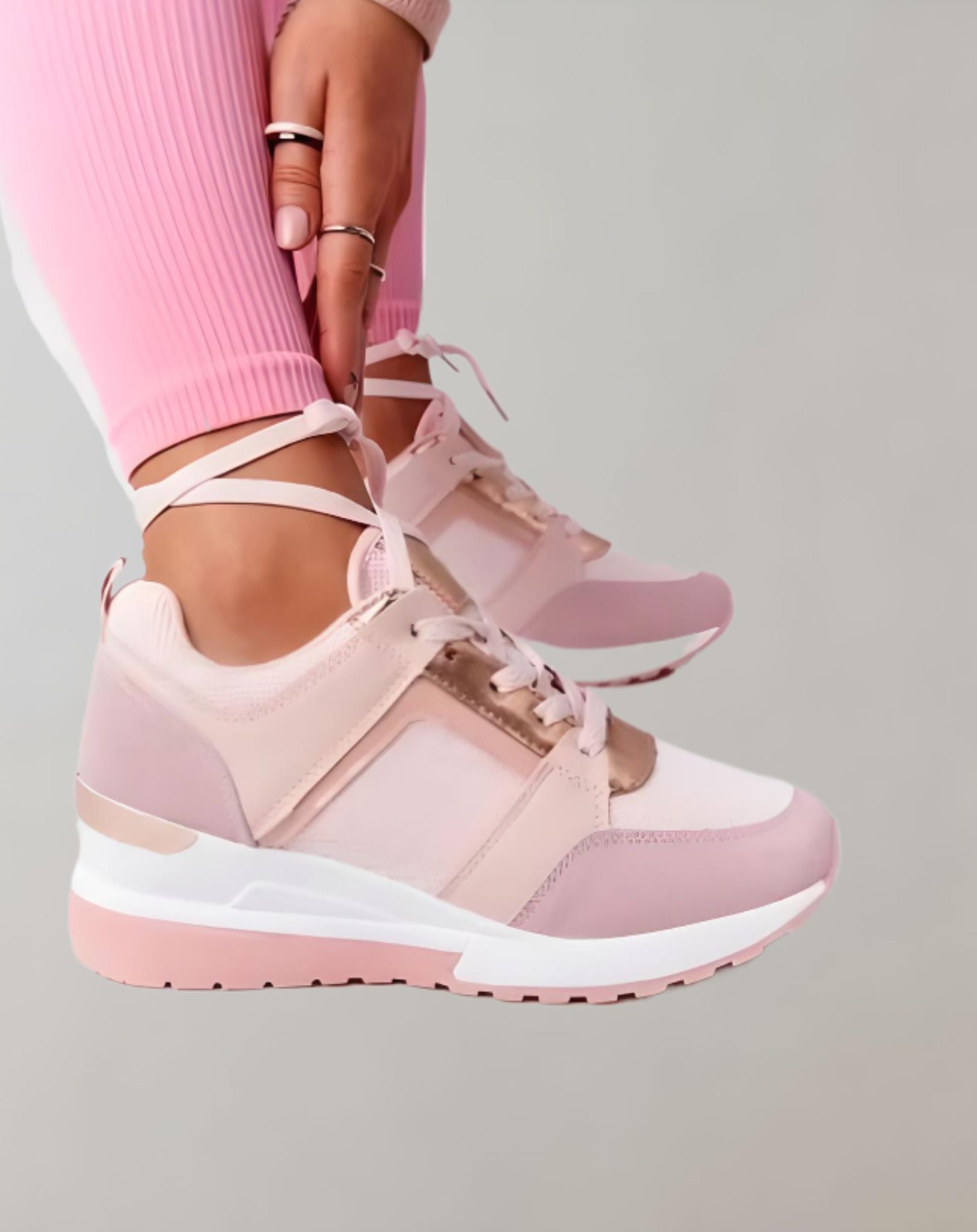 Krista -  Dreifarbige niedrig geschnittene Keilsneaker für Damen Schuhe