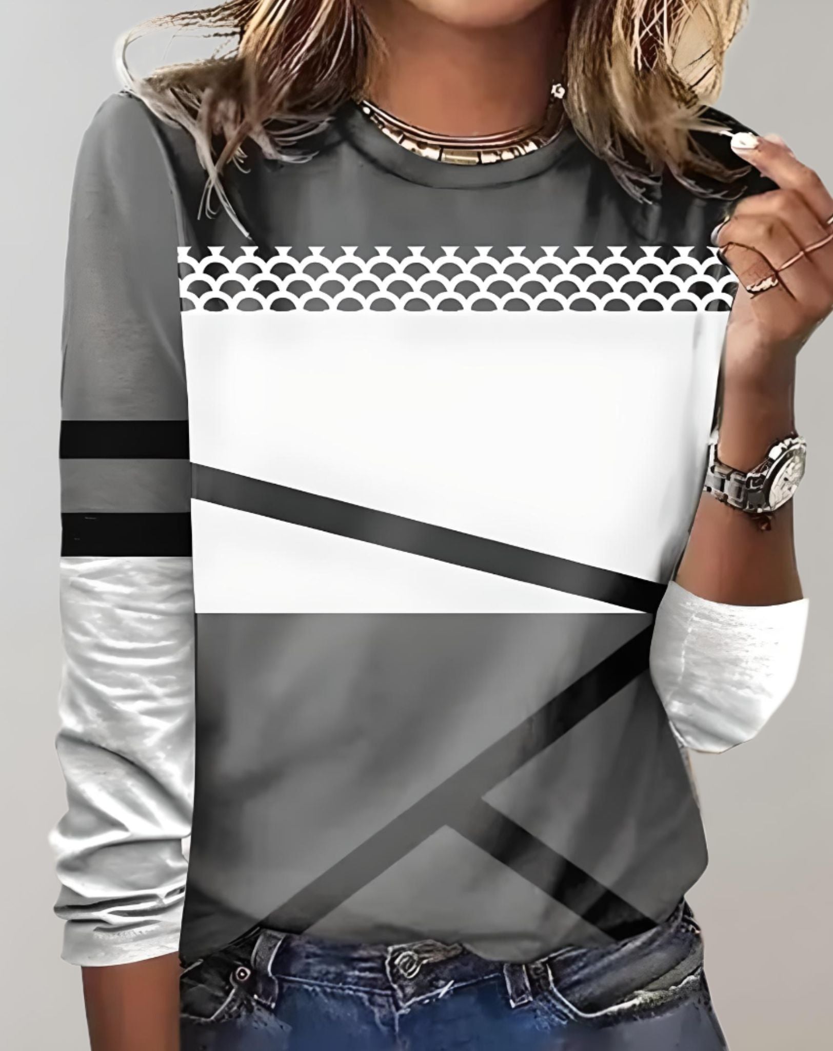 Lorna - Gut sitzender Pullover mit Rundhalsausschnitt und zufälligem Druckdesign Sweater
