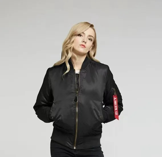 WOLFF - Unisex Bomberjacke mit modernen Reißverschlussdetails für stilvolle Looks