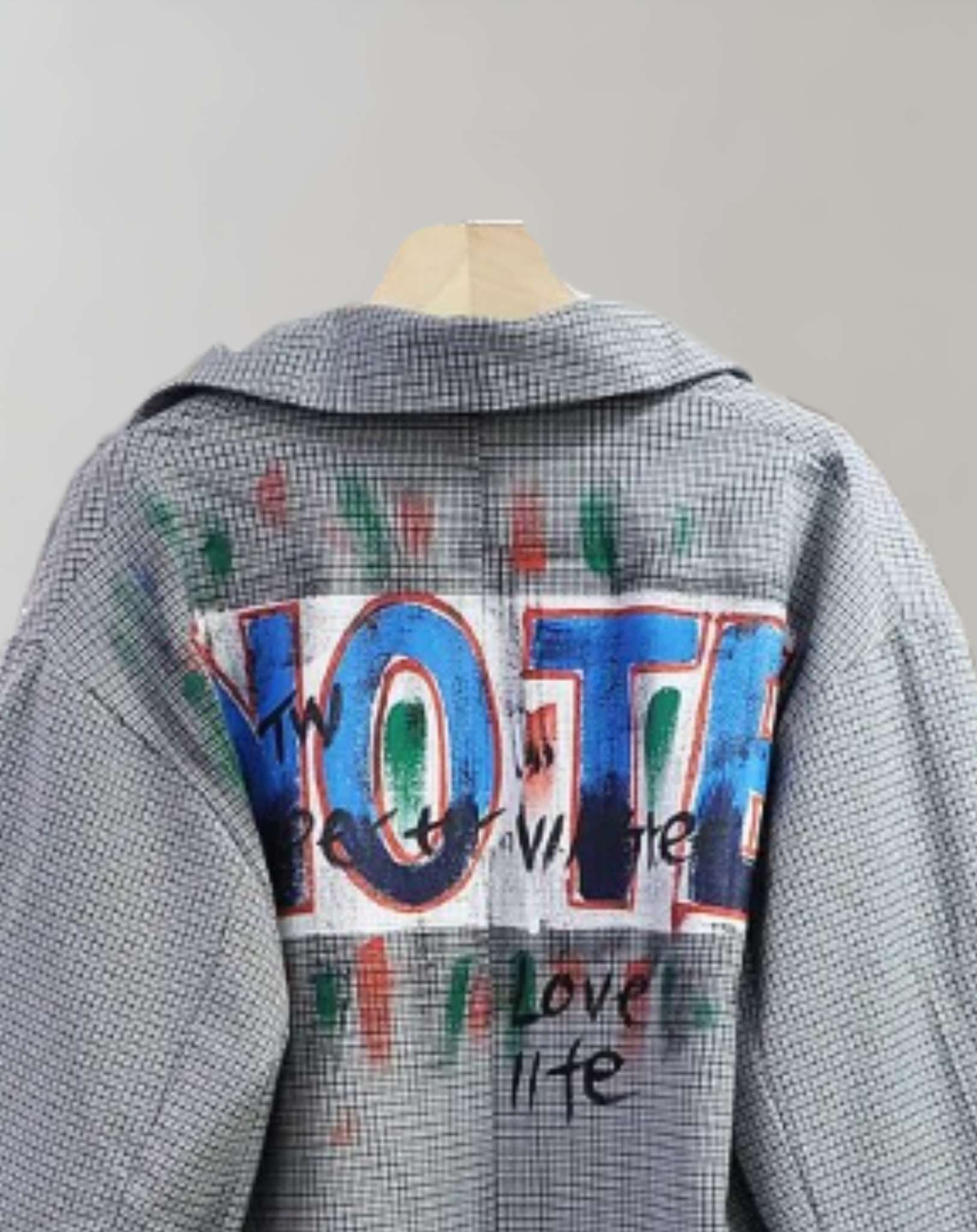 Myla -  Übergroße graue Manteljacke mit Graffiti Design Jacke