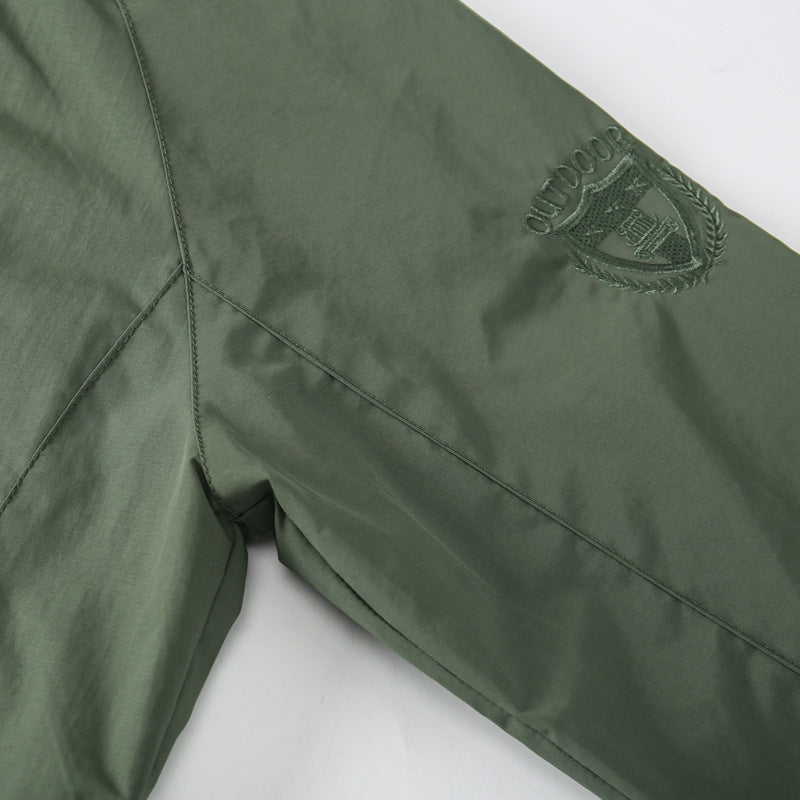 Herren Outdoor Windbreaker mit Kapuze – leichte, wasserabweisende Jacke für Sport und Freizeit