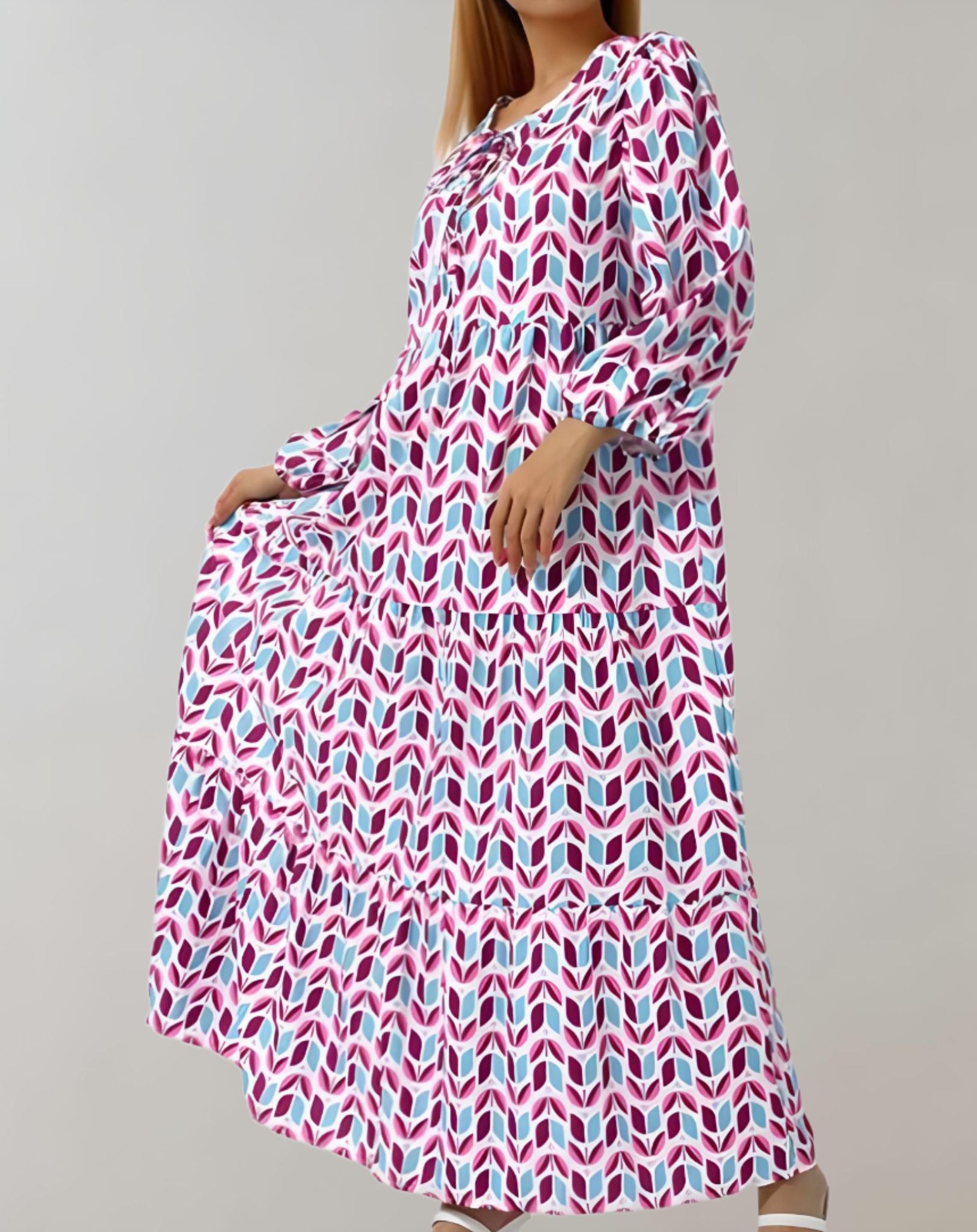 Dana -  Lockeres langes Kleid mit halblangen Puffärmeln und zufälligem Design Kleid