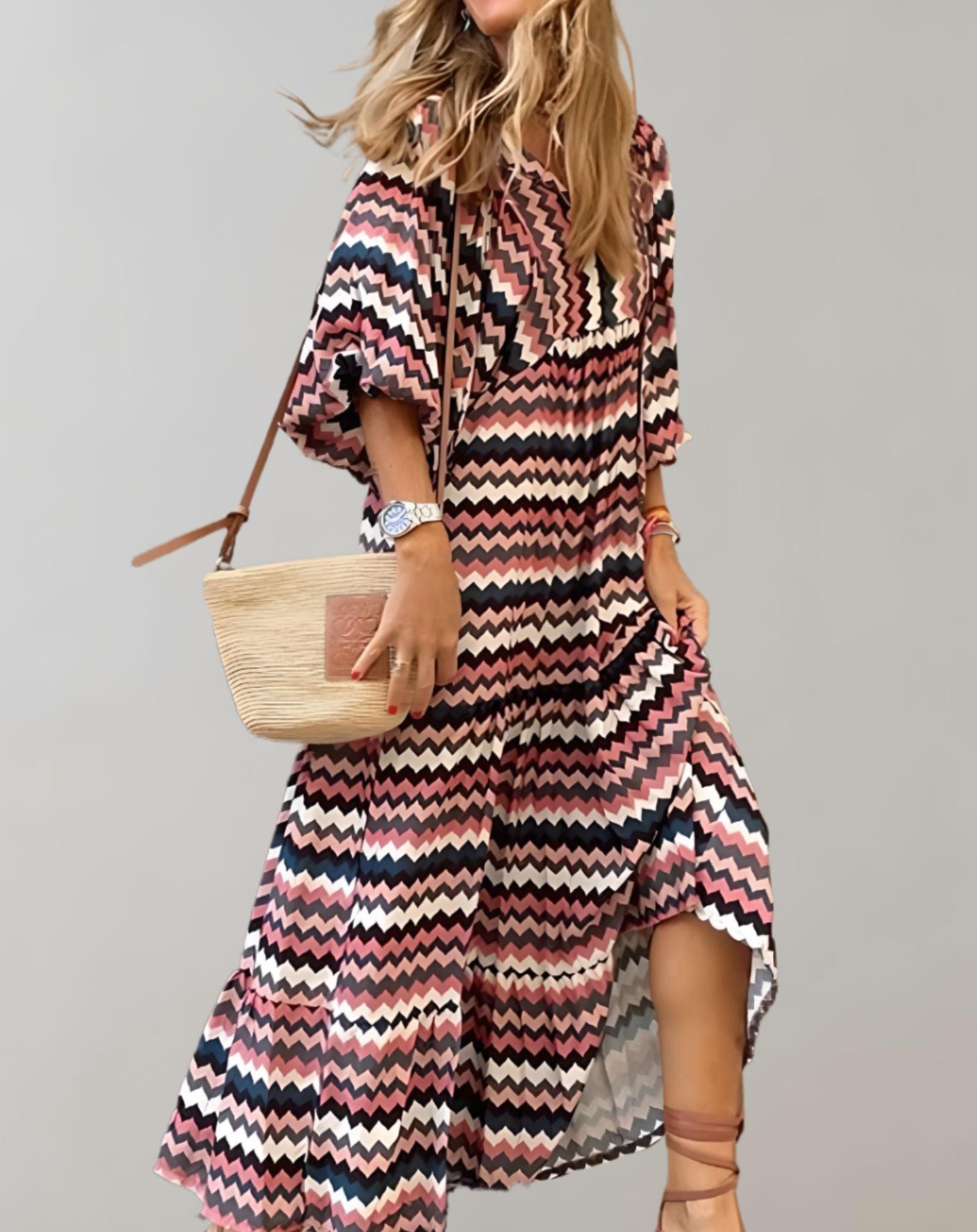 Dana -  Lockeres langes Kleid mit halblangen Puffärmeln und zufälligem Design Kleid