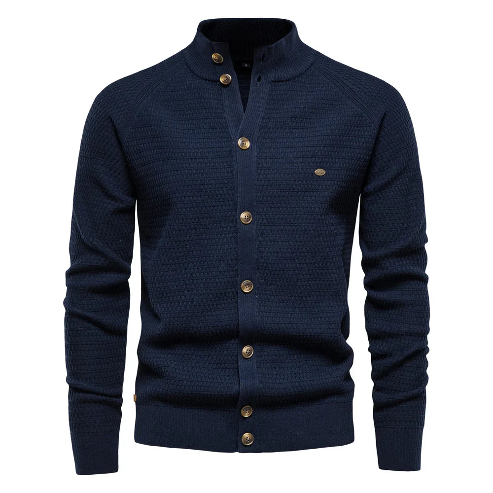 Gemütliche Baumwollstrickjacke für Herren