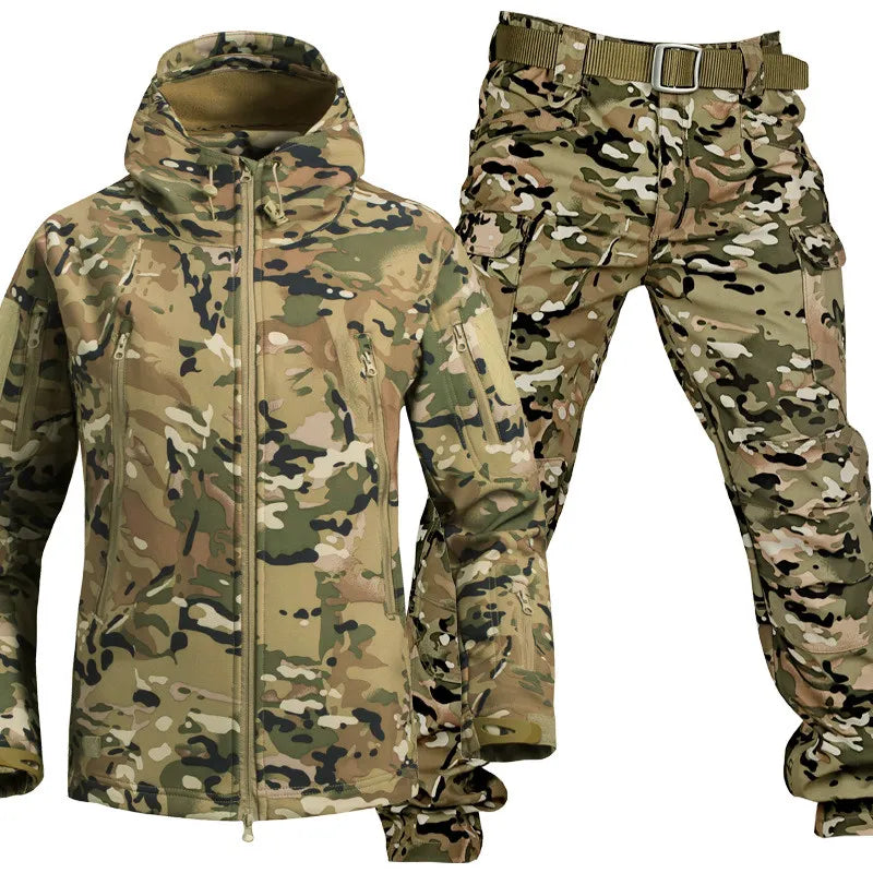 Taktische Outdoorjacke für Herren mit Mehrzwecktasche und wetterfesten Softshell-Hosen