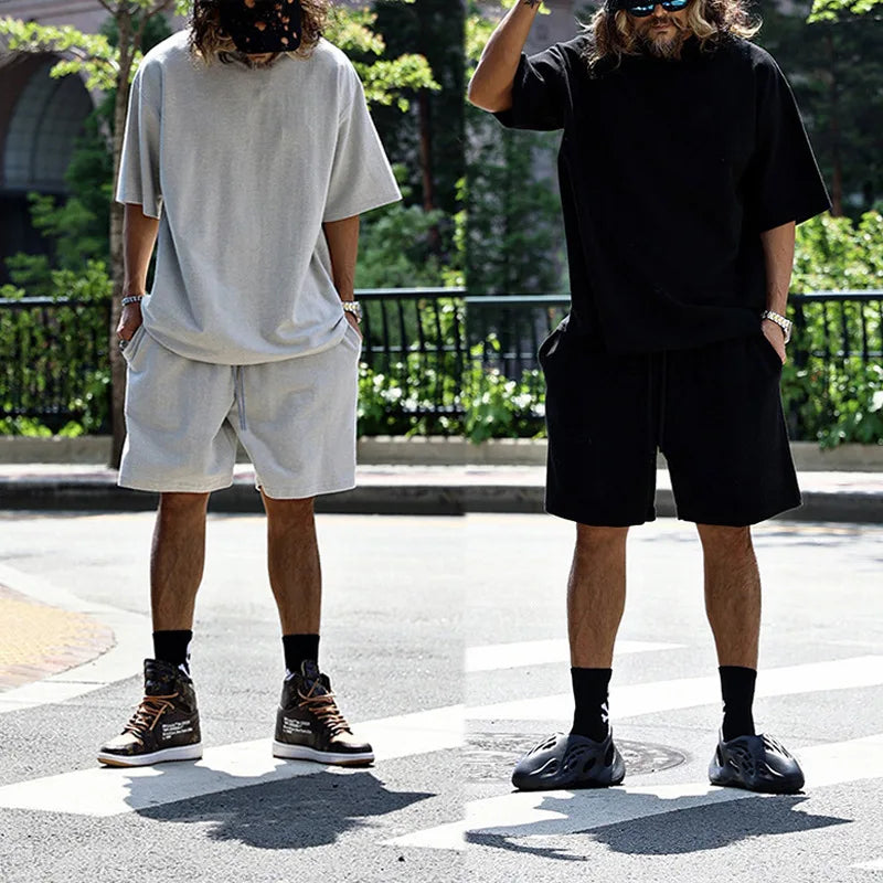 Oversized Freizeit Set für Herren – Lockeres Kurzshirt und Shorts, Streetwear Look
