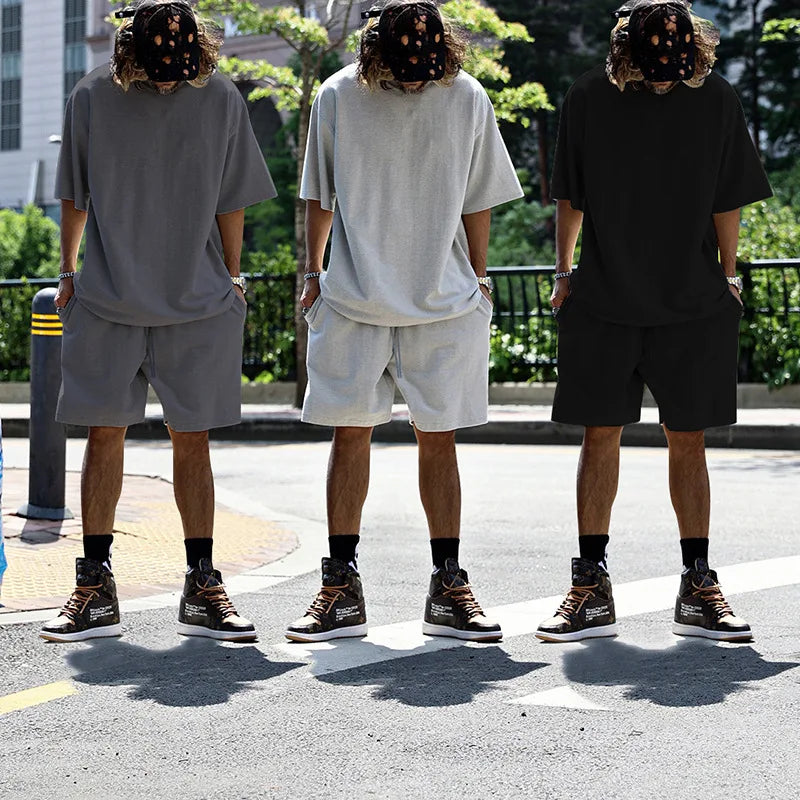 Oversized Freizeit Set für Herren – Lockeres Kurzshirt und Shorts, Streetwear Look