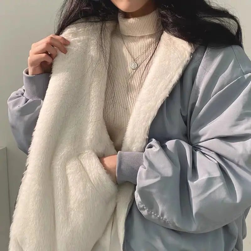 Madelyn | Oversized Jacke mit kuscheligem Innenfutter und Kapuze