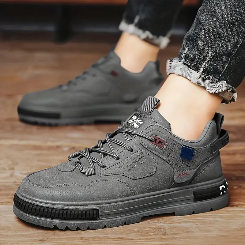 Nicholas – Retro-Vintage-Sneaker für stilbewusste Männer