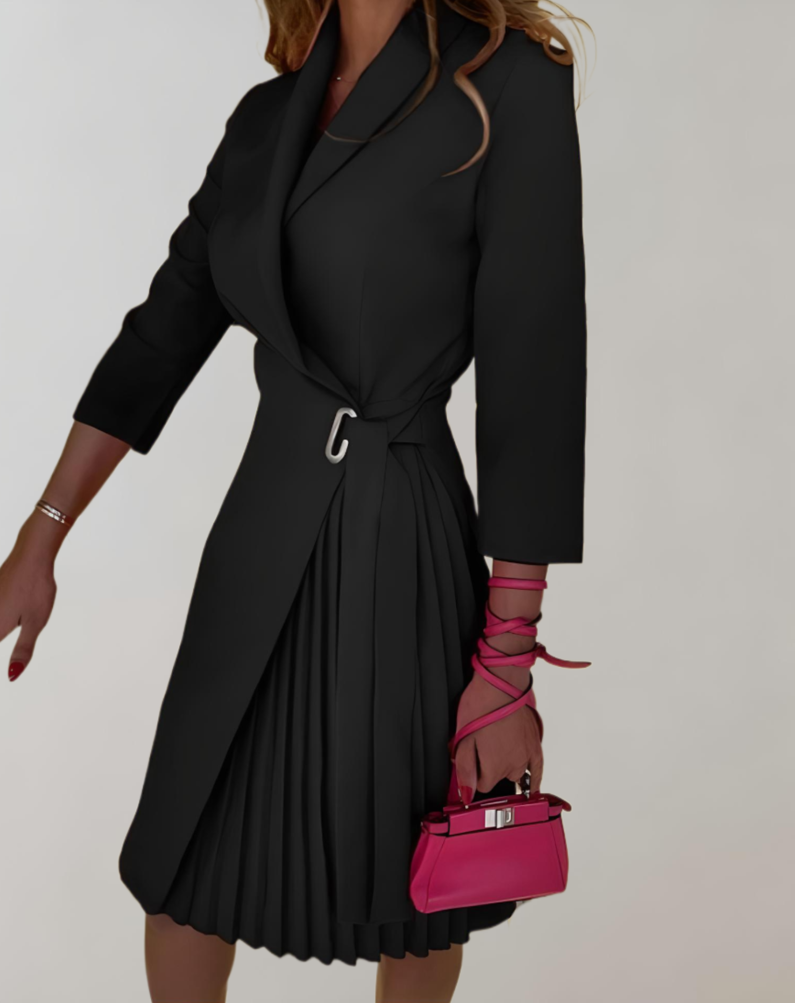 Bea - Schmal geschnittenes Kleid mit langen Ärmeln und zufälligem Design kleid