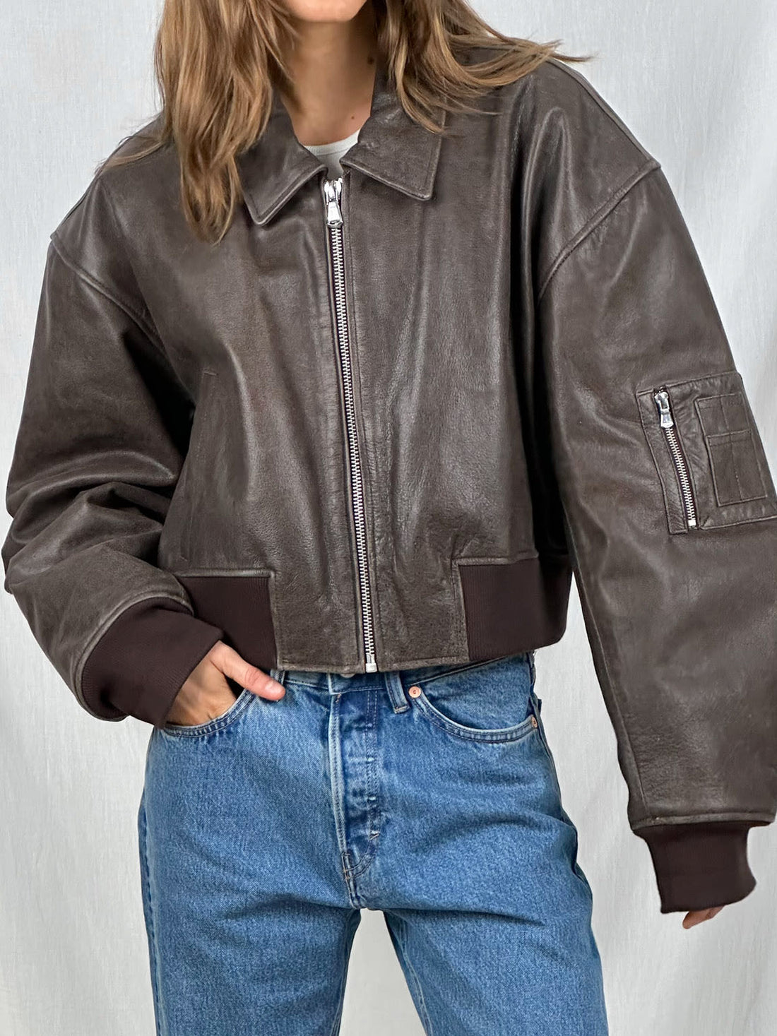 WOLFF | Modische Cropped Bomberjacke in Trendigem Braun