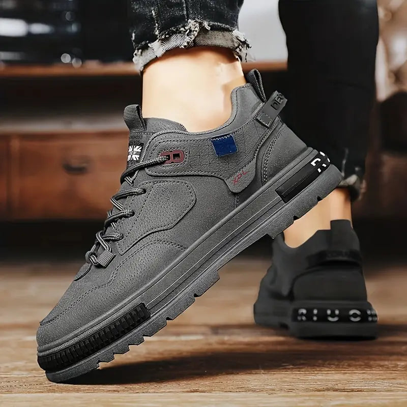 Nicholas – Retro-Vintage-Sneaker für stilbewusste Männer