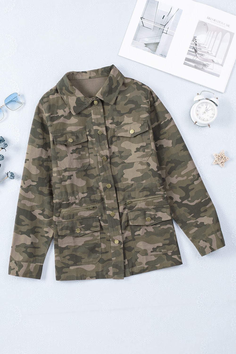 Marianne | Camouflage-Jacke mit vielseitigen Taschen und Knopfverschluss
