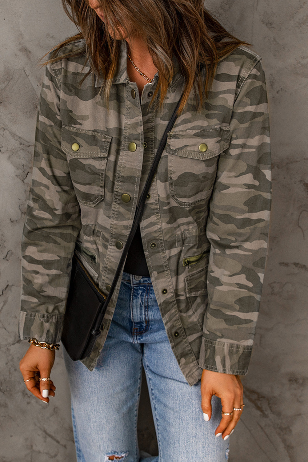 Marianne | Camouflage-Jacke mit vielseitigen Taschen und Knopfverschluss