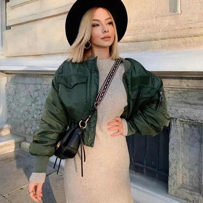WOLFF - Elegante Frauen Bomberjacke im modernen Design