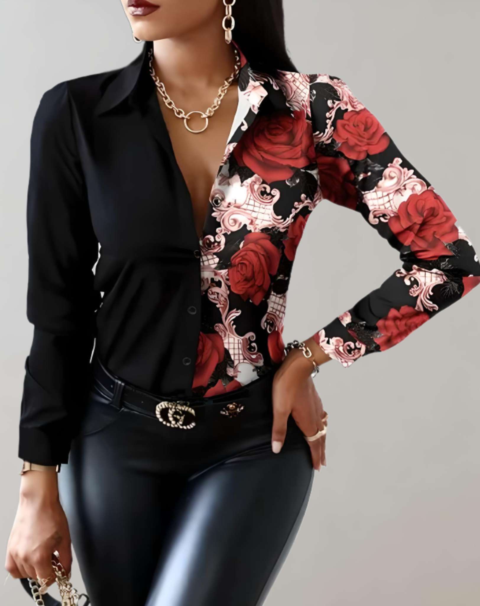 Phoebe -  Gut sitzendes Poloshirt mit Knöpfen und zufälligem Design Hemd