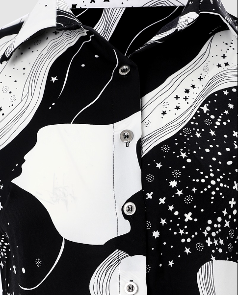 Elegante Schwarz-Weiß Damenbluse mit einzigartigem Druck