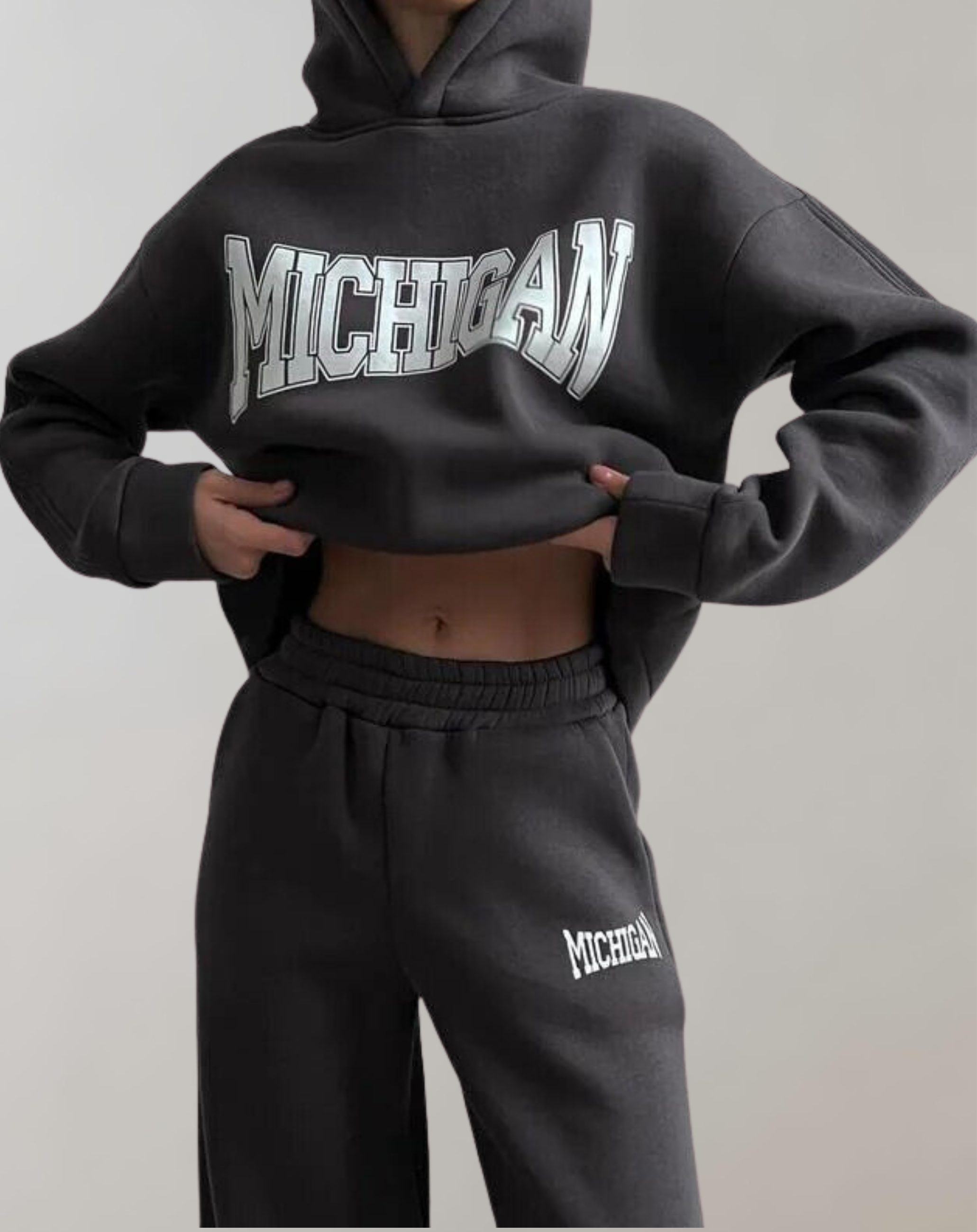 Jenny -  Sweatshirt mit Buchstaben