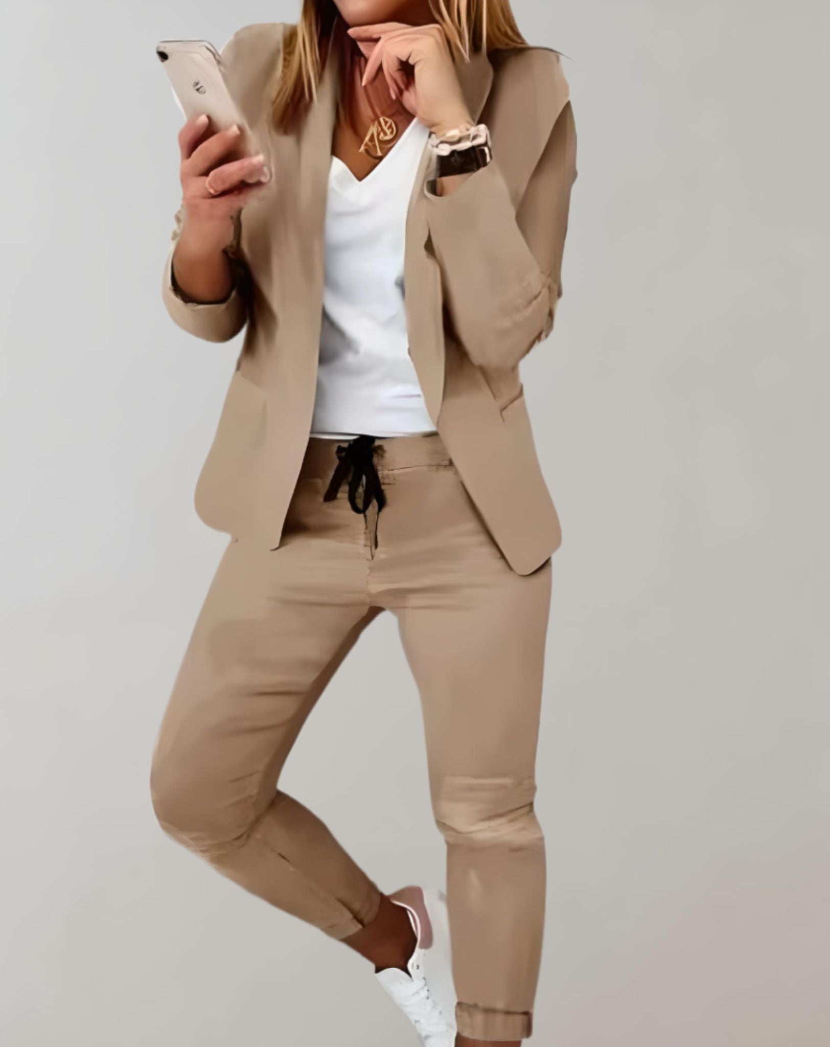 Arba -  2-teiliges Set mit tailliertem kariertem Blazer und Hose Kleidung