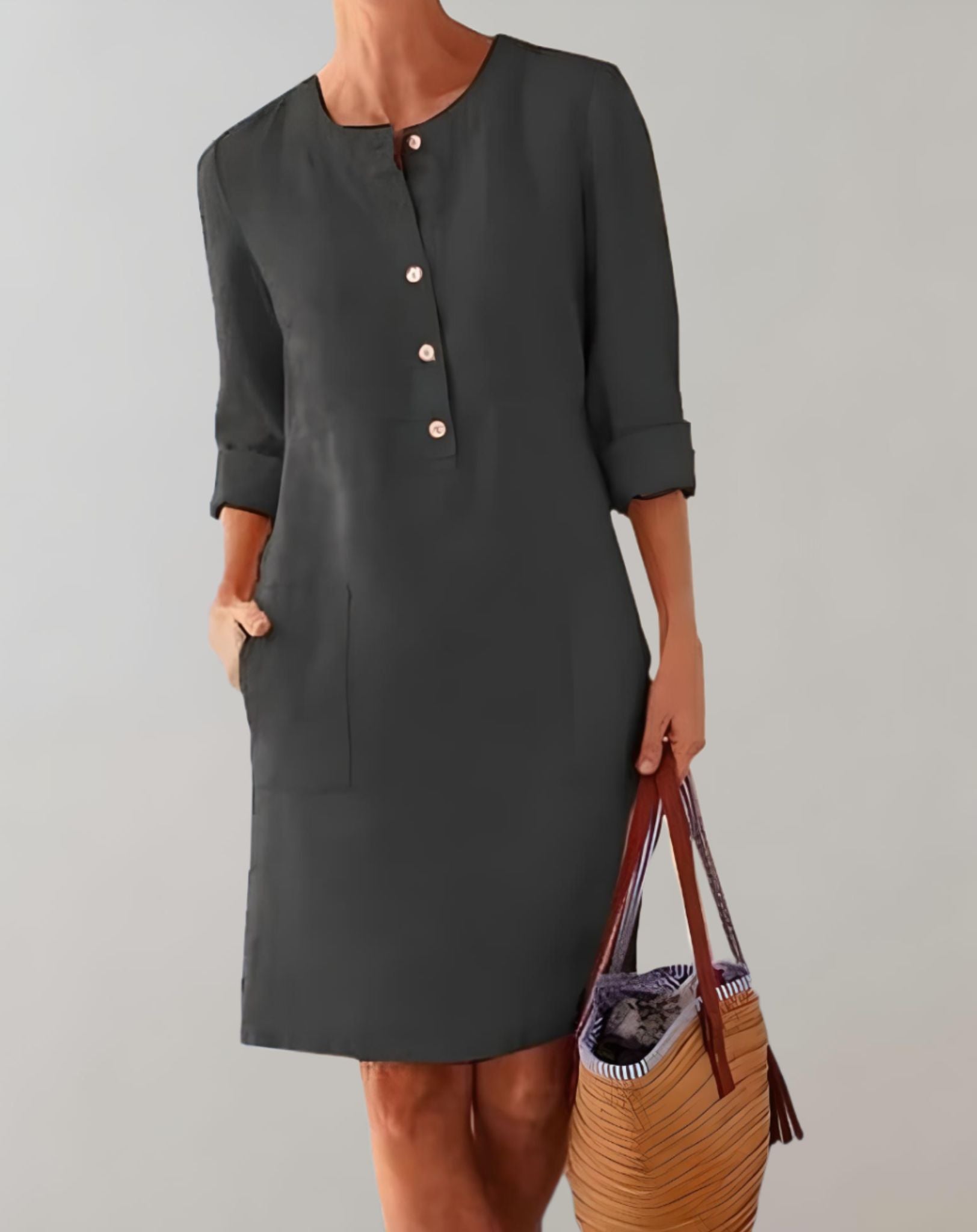 Marley -  Gut sitzendes Minikleid mit mittlerer Knopfleiste und langen Ärmeln Kleid