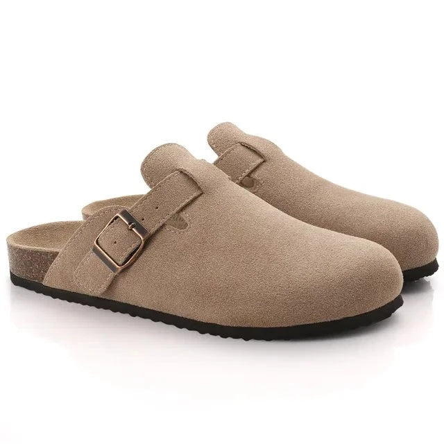 Luxuriöse Herren Wildleder Slipper im zeitlosen Chic - Komfort und Eleganz vereint
