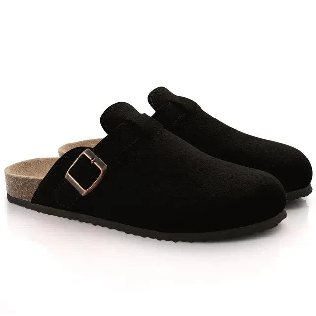 Luxuriöse Herren Wildleder Slipper im zeitlosen Chic - Komfort und Eleganz vereint