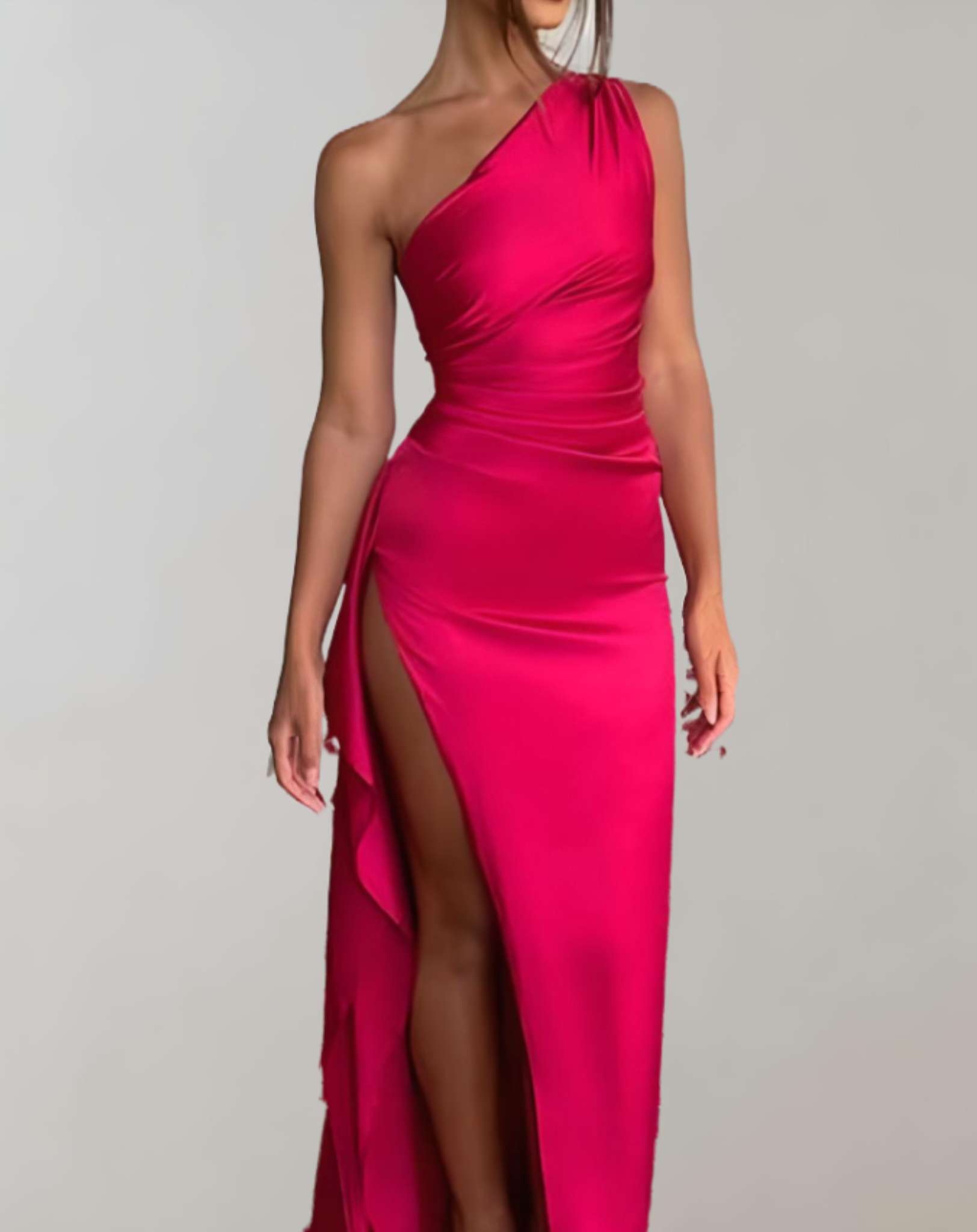 Harper -  Langes einschultriges plissiertes Satinkleid mit hohem Schlitz Kleid