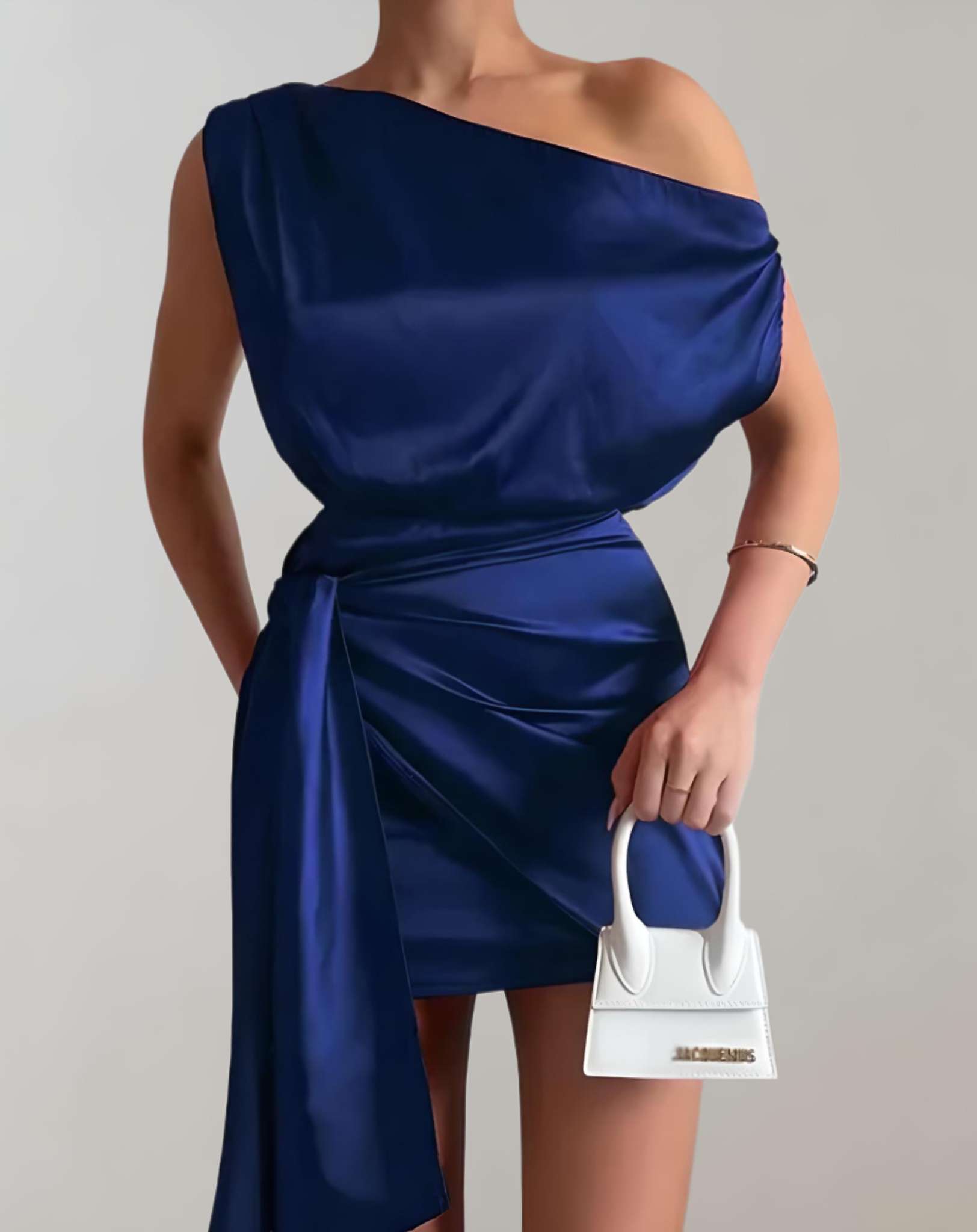 Mikaela - One Shoulder Minikleid aus Seidenstoff Kleid