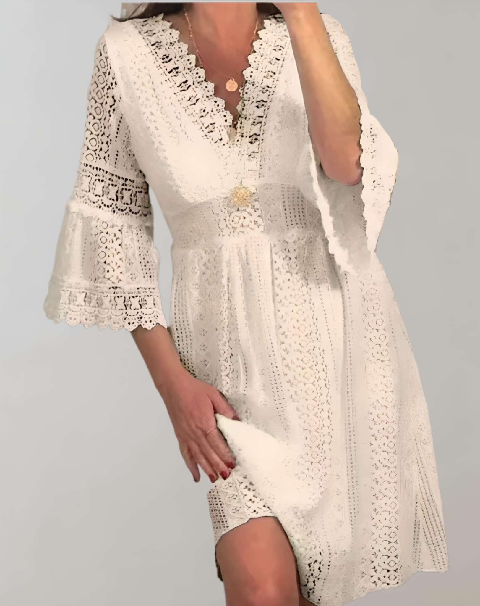 Myca -  Minikleid mit halblangen Ärmeln und durchgehendem Spitzendesign Kleid