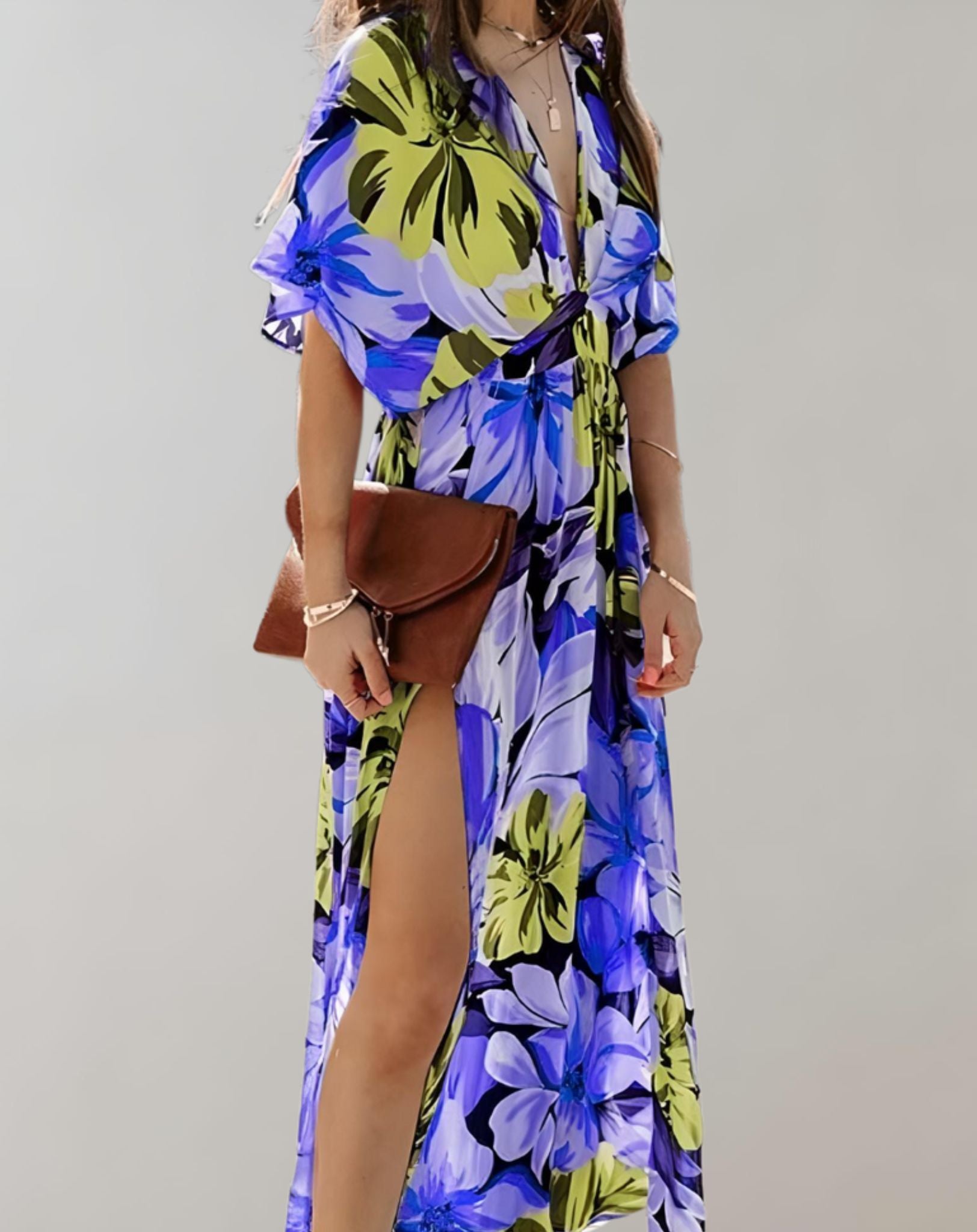 Nathalia- Langes Kleid mit hohem Schlitz aus fließendem Stoff und sommerlichem Design Kleid