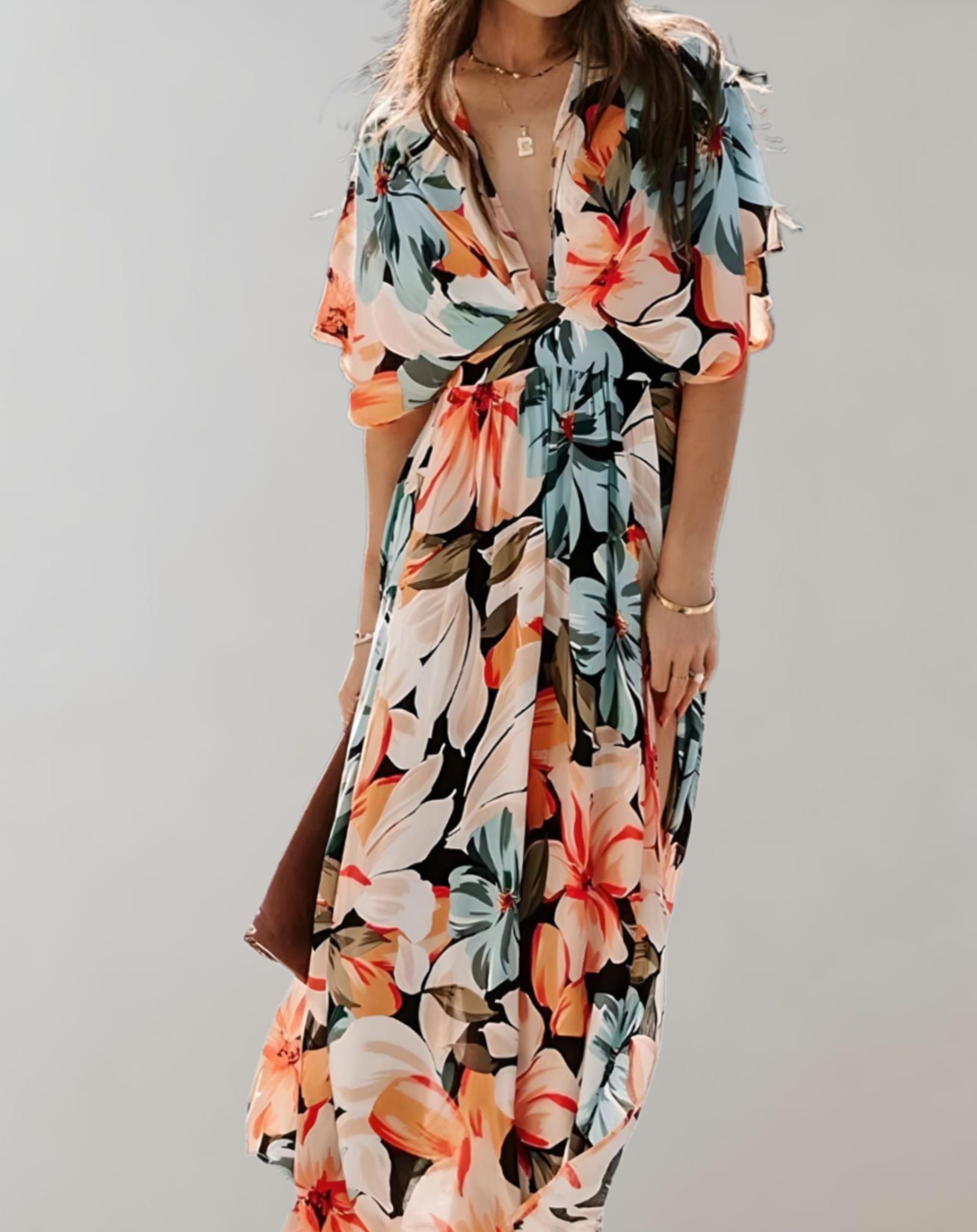 Nathalia- Langes Kleid mit hohem Schlitz aus fließendem Stoff und sommerlichem Design Kleid