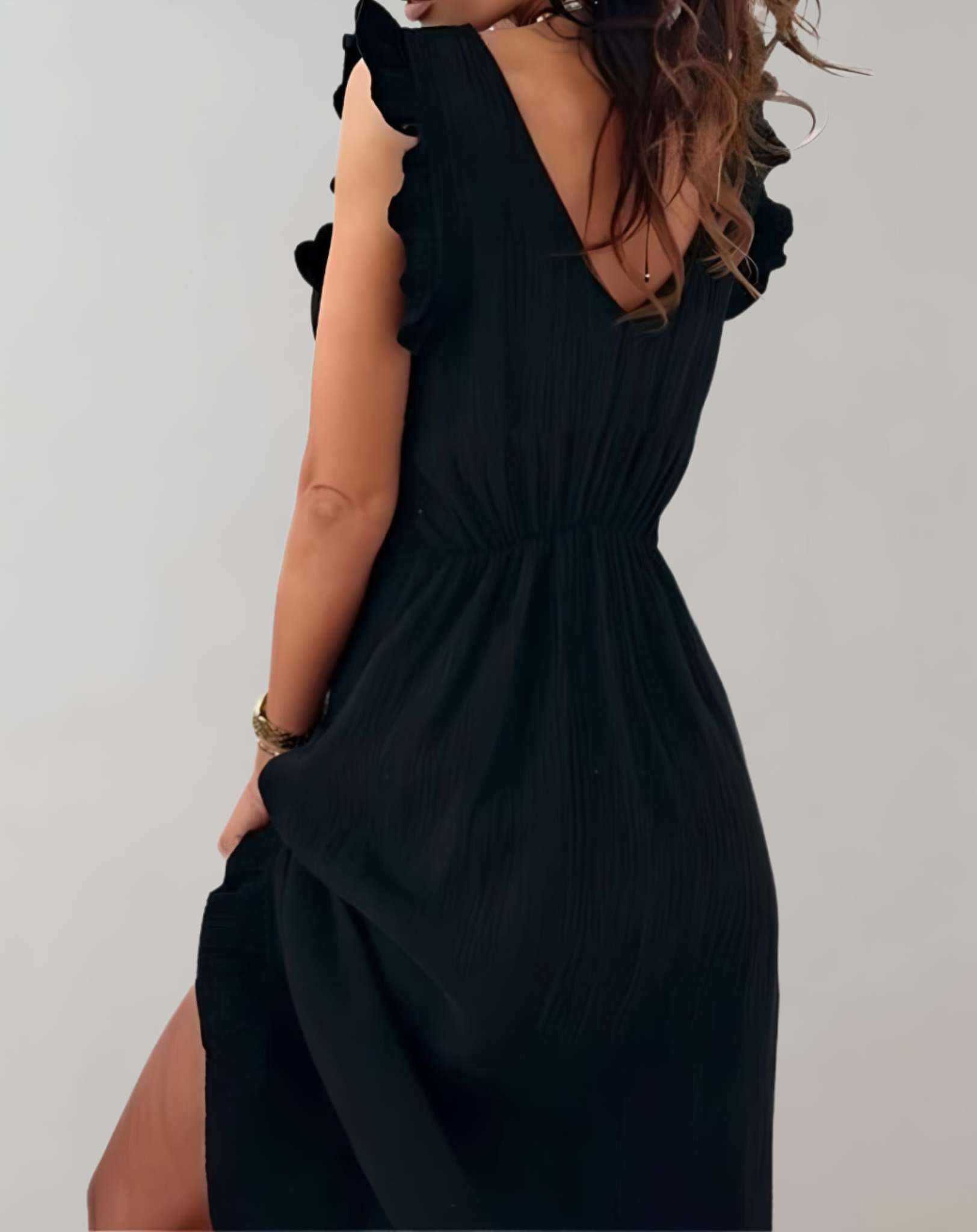 Pearl - Langes Kleid mit tiefem V Ausschnitt und tiefem Rücken und Rüschendesign Kleid