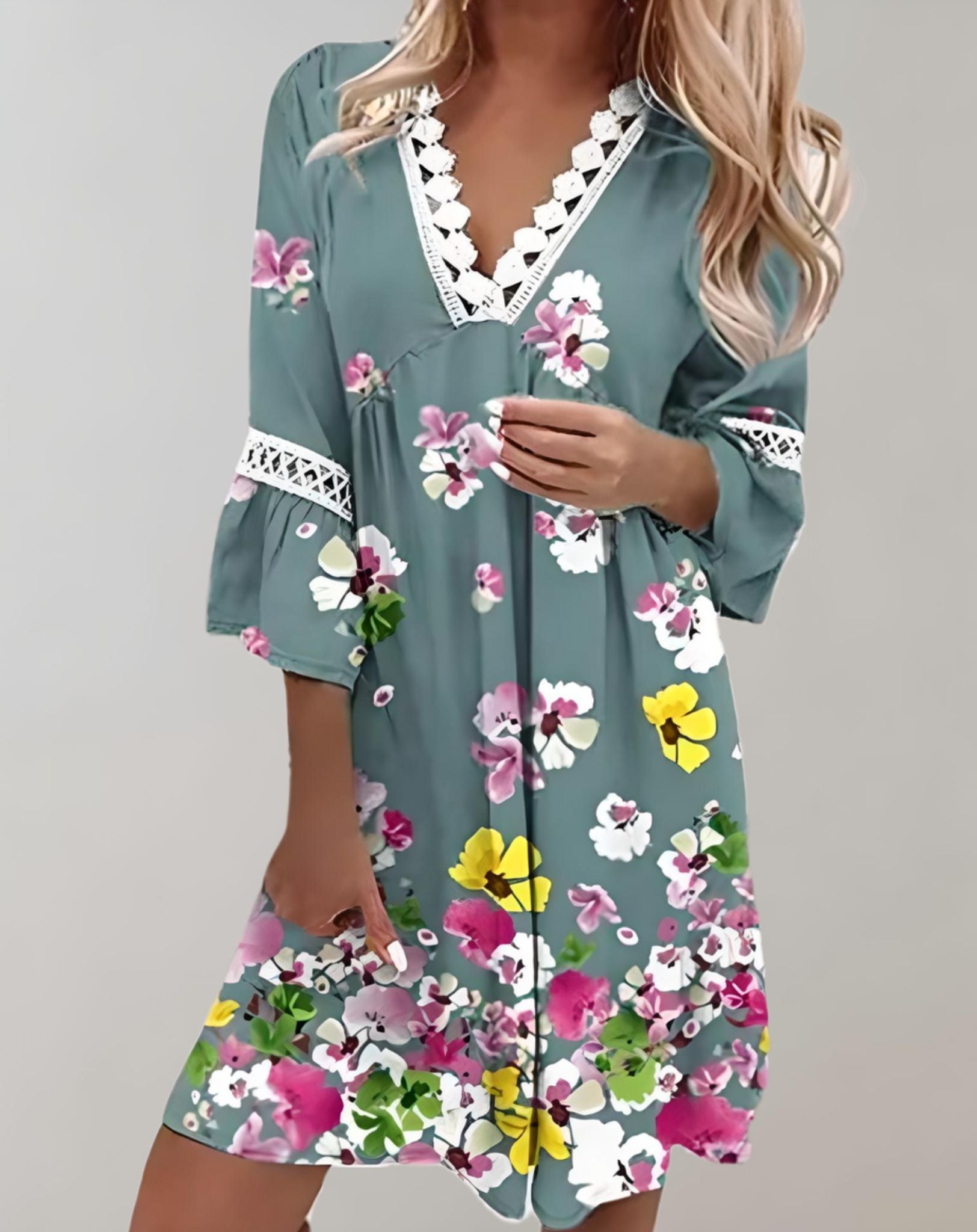Sophie - Minikleid mit tiefem V Ausschnitt weiten langen Ärmeln und zufälligem Design Kleid