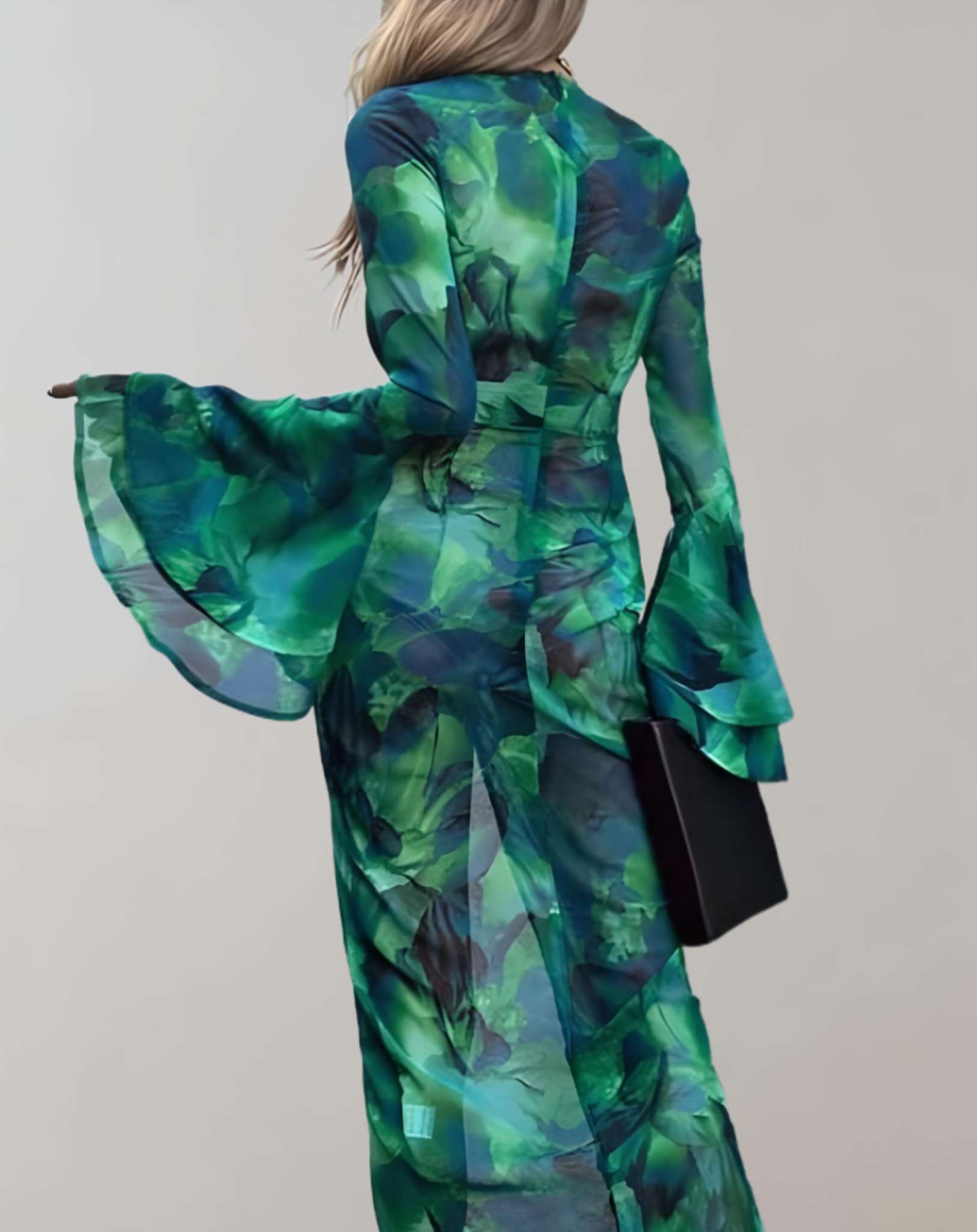Vilma - Kleid mit tiefem V Ausschnitt Rüschen und Batikmuster und langen Ärmeln Kleid