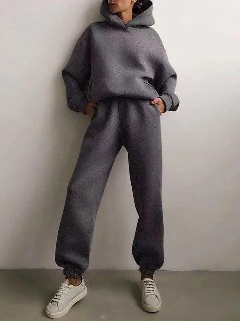 Gemütlicher Damen-Loungewear-Anzug mit Kapuze – Perfekt für Alltag und Freizeit